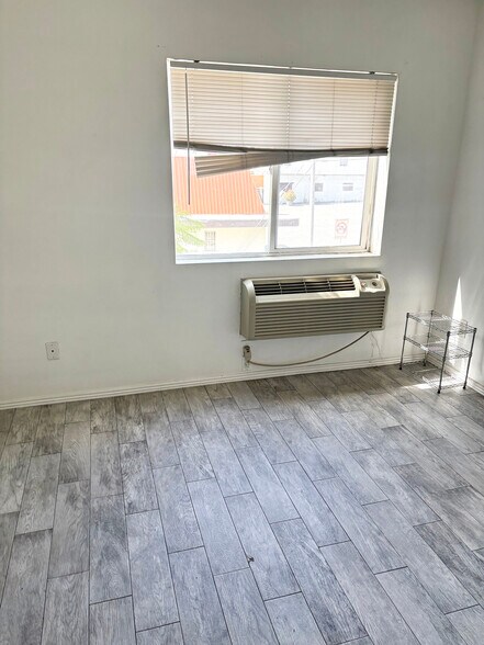 More Photos Of 5073 Huntington Dr N, Los Angeles Apartments For Sale