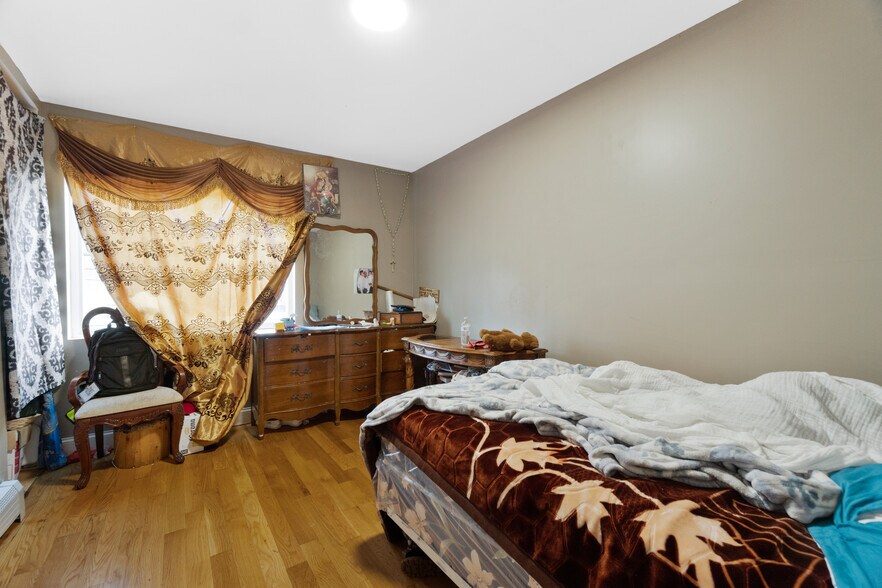 More Photos Of 71-79 Wood Ave, Bridgeport Storefront Retail Residential For Sale