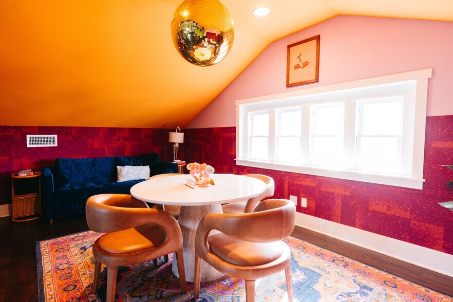 More Photos Of 514 N Marsalis Ave, Dallas Loft Creative Space For Lease