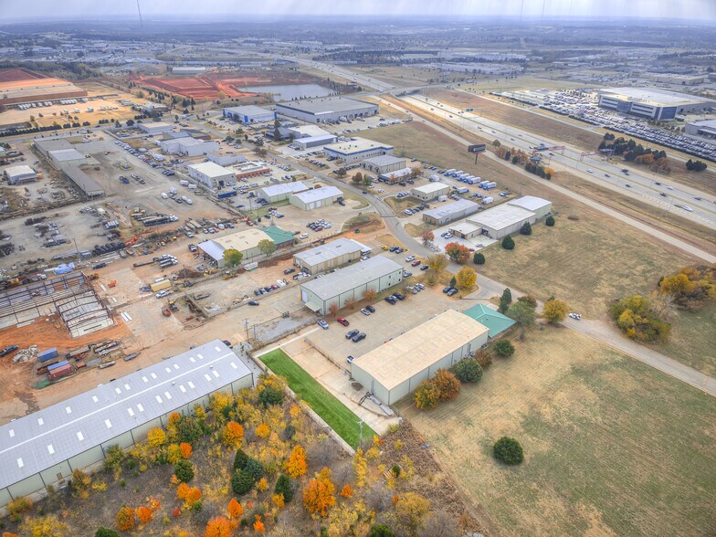 More Photos Of 209 NW 132nd St, Oklahoma City Industrial For Sale
