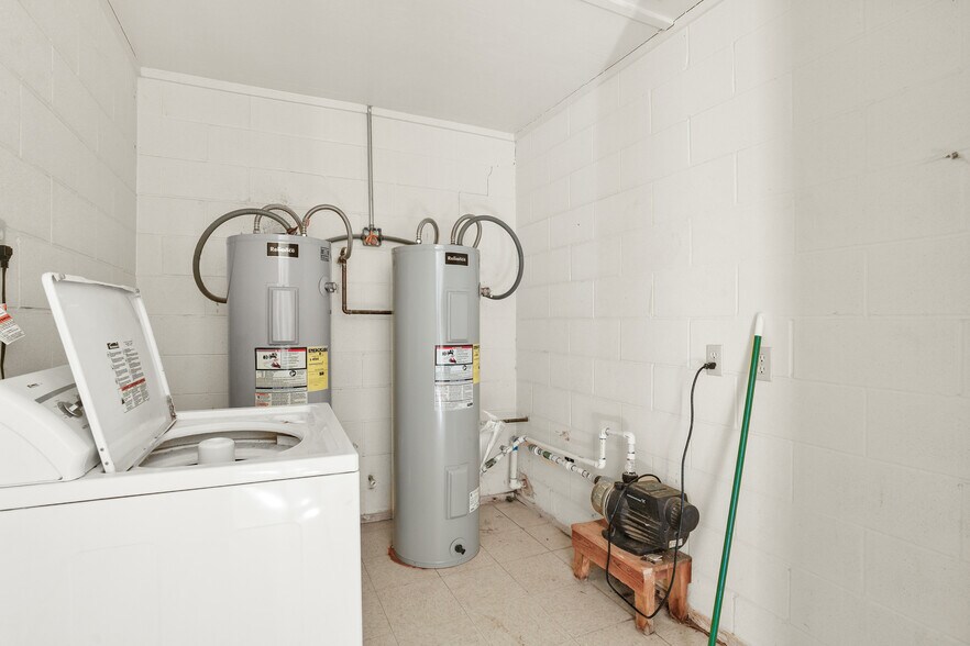 More Photos Of 298 State Highway 239, Kenedy Specialty For Sale