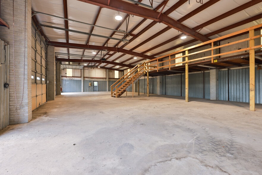 More Photos Of 397 Old Salem Rd, Martin Industrial For Sale