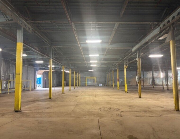 More Photos Of 1088 Ivanhoe Rd, Cleveland Warehouse For Sale