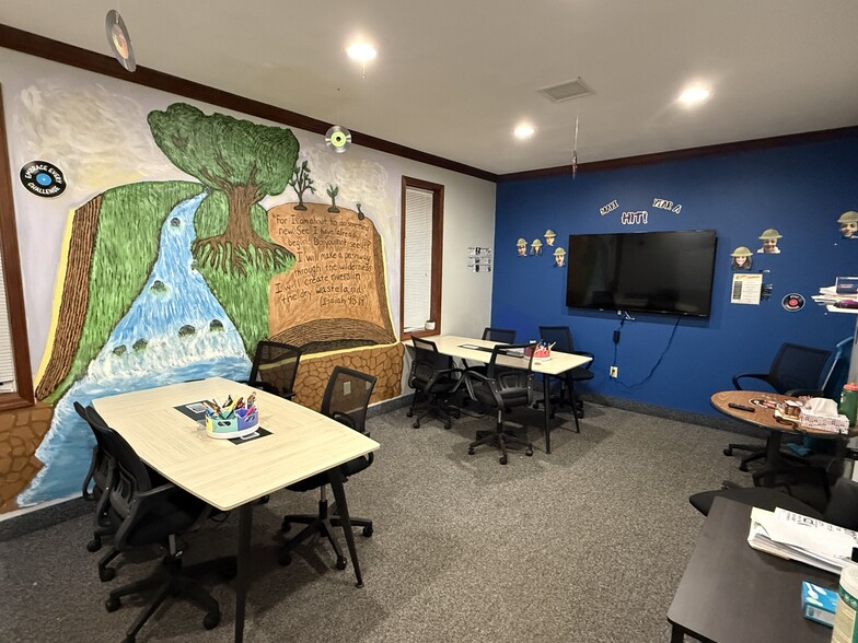 More Photos Of 636 Old Liverpool Rd, Liverpool Office For Lease