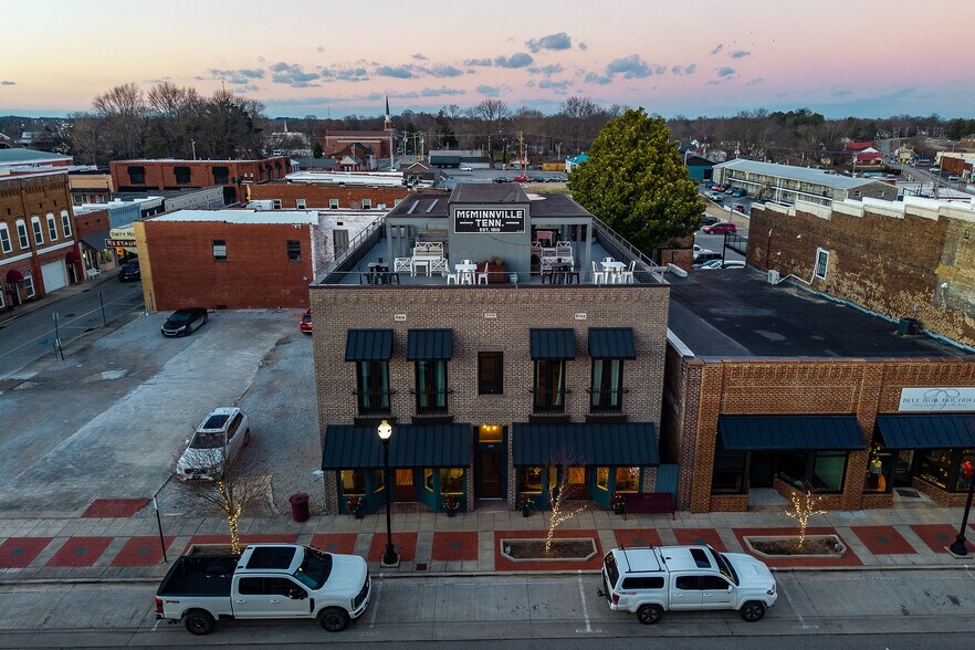 More Photos Of 207 E Main St, McMinnville General Retail For Sale