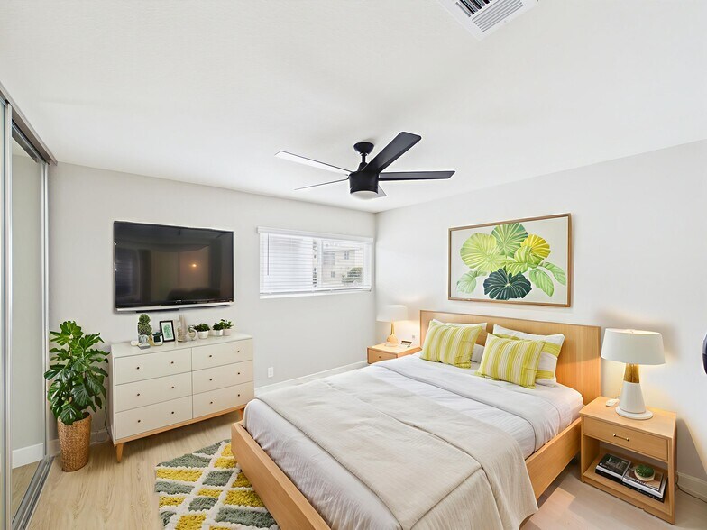 More Photos Of 221 S Nevada St, Oceanside Apartments For Sale