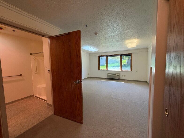 More Photos Of 702 Cedar Ave, Laurel Multifamily For Sale