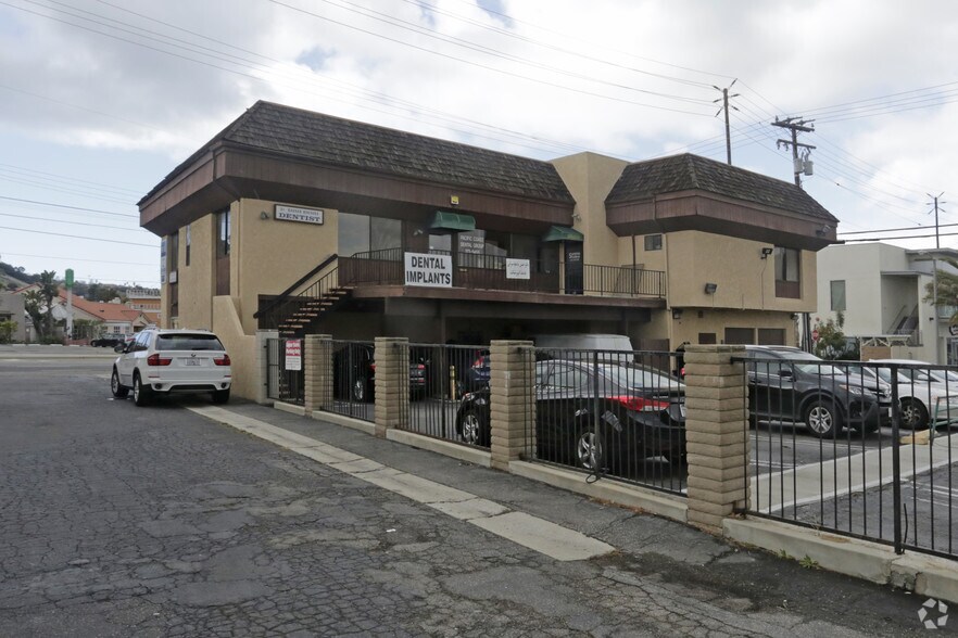 More Photos Of 24202 Hawthorne Blvd, Torrance General Retail For Sale