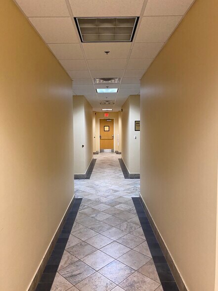 More Photos Of 345 N Main St, New City Office For Sale