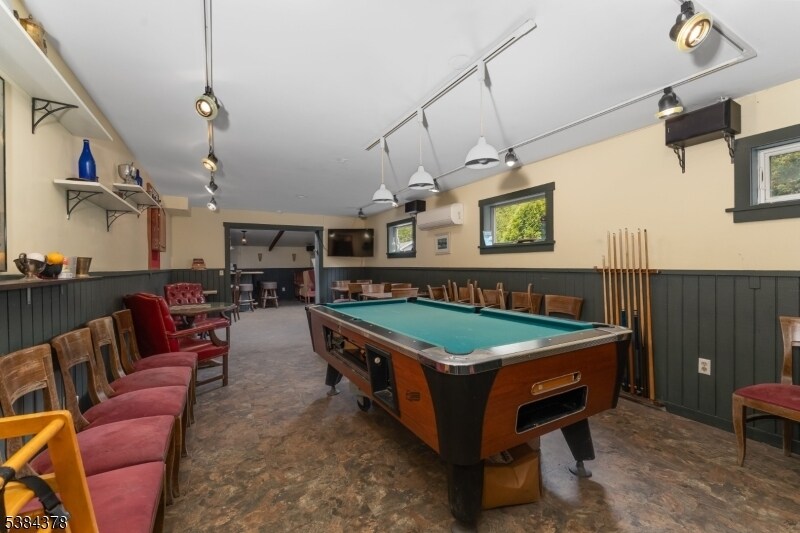 More Photos Of 92 Water St, Milford Restaurant For Sale