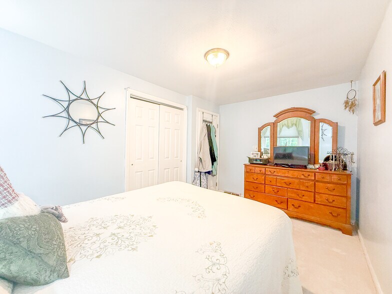 More Photos Of Bay Road, North Easton Specialty For Sale