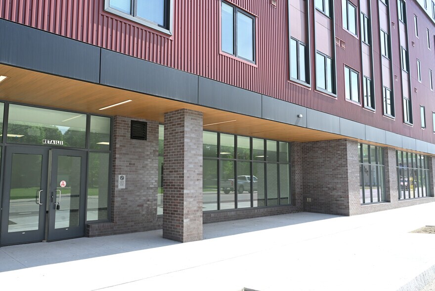 More Photos Of 450 S Park Ave, Buffalo Storefront Retail Residential For Lease