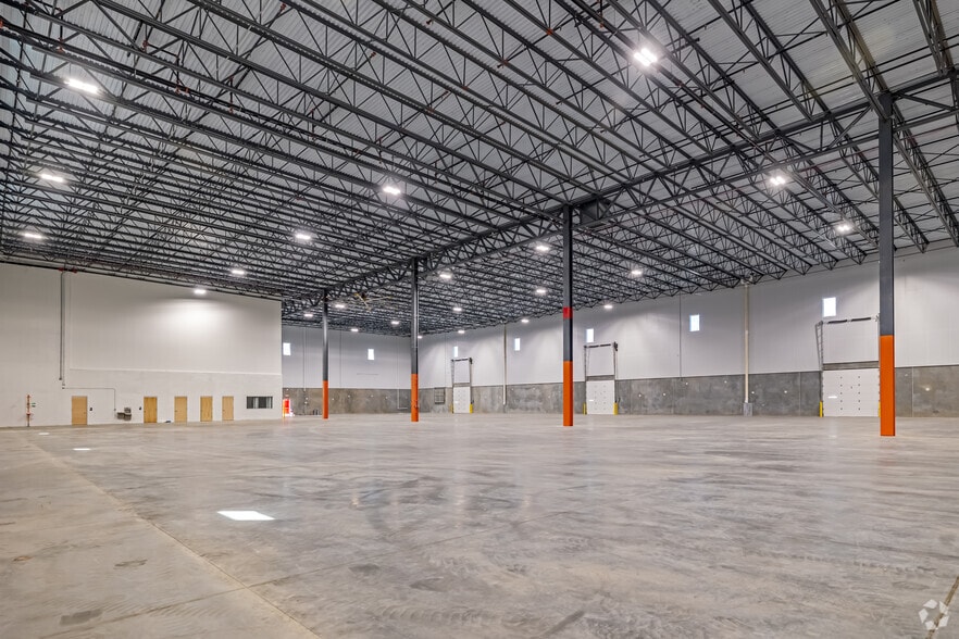 More Photos Of 7 Hook Rd, Bayonne Warehouse For Lease