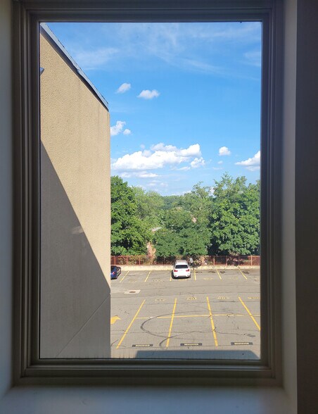 More Photos Of 5676-5678 Riverdale Ave, Bronx Office For Lease