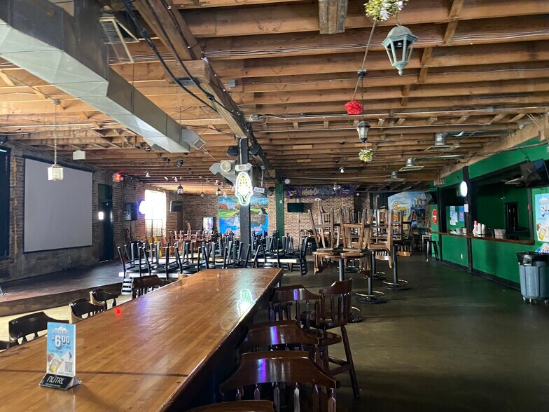 More Photos Of 311 S Patton Ave, Springfield Storefront For Sale