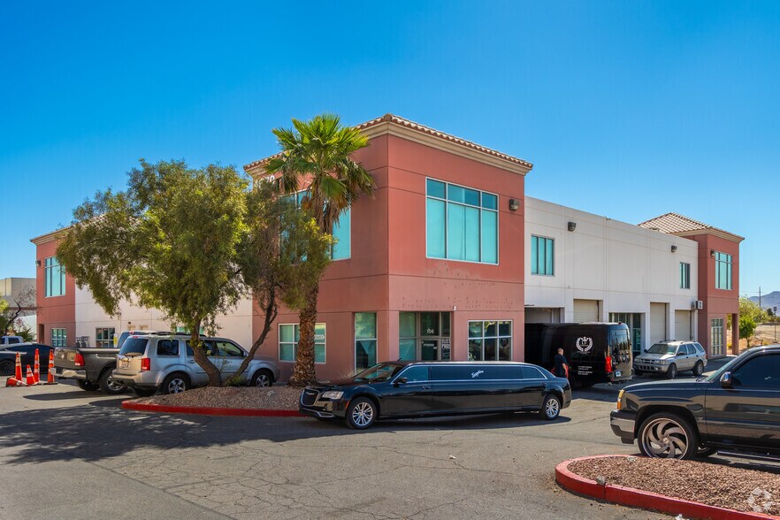 More Photos Of 4570 Donovan Way, North Las Vegas Light Distribution For Sale