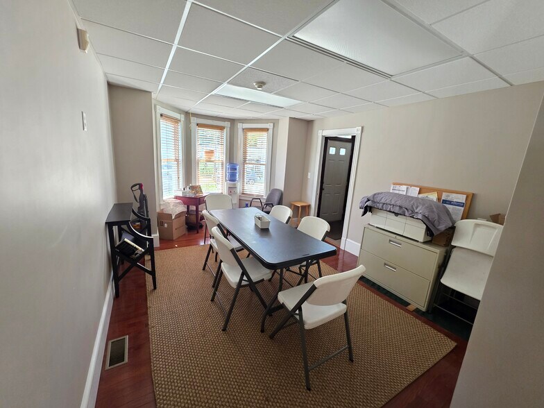 More Photos Of 45 Quassaick Ave, New Windsor Township Medical For Sale
