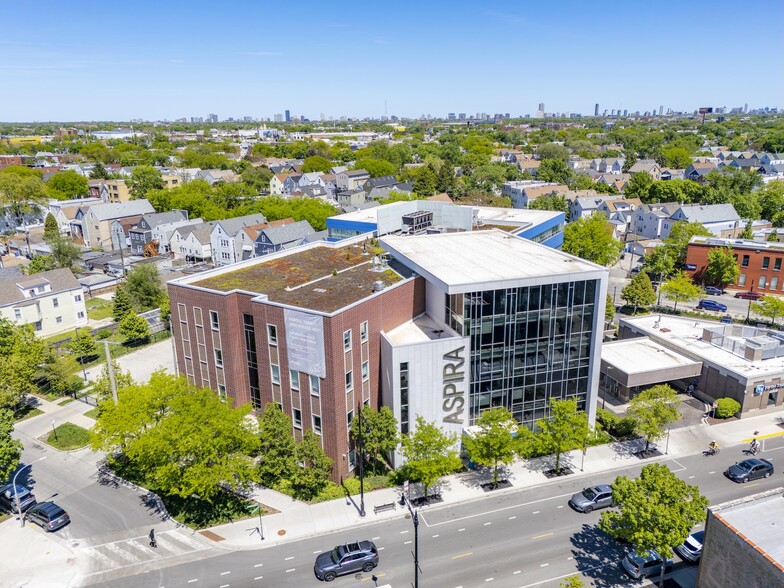 More Photos Of 2989 N Milwaukee Ave, Chicago Schools For Sale
