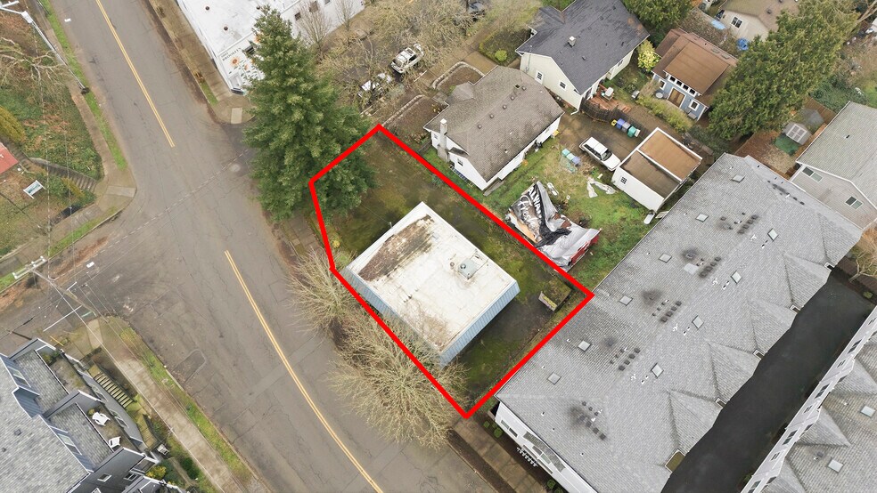More Photos Of 3004 SE 50th Ave, Portland Office For Sale