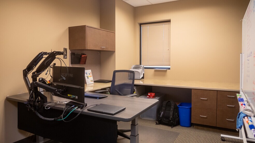 More Photos Of 3621 9th St NW, Rochester Warehouse For Lease