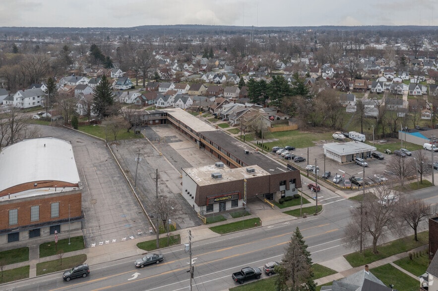 More Photos Of 4755 Pearl Rd, Cleveland Hotel For Sale