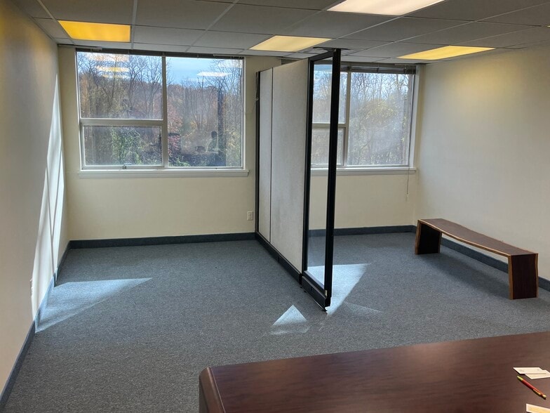 More Photos Of 914 Mount Kemble Ave, Morristown Office For Lease