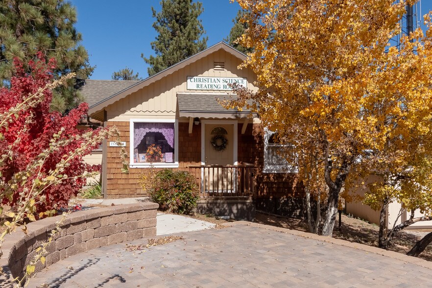 More Photos Of 547 Cottage Ln, Big Bear Lake Office For Sale