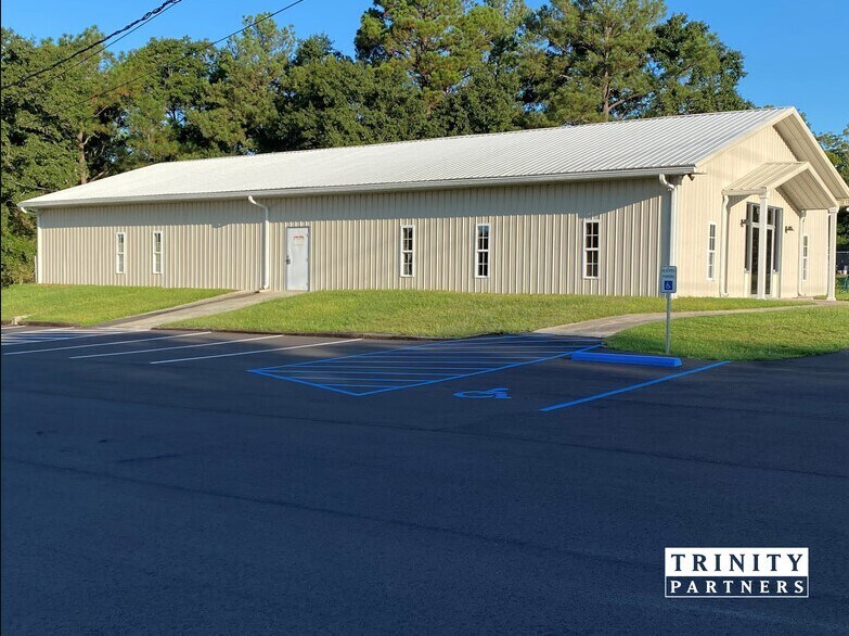 More Photos Of 10125 Farrow Rd, Blythewood Warehouse For Lease
