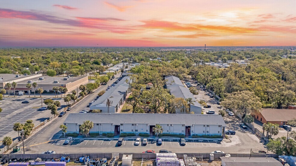 More Photos Of 3810 5th St, Bradenton Apartments For Sale