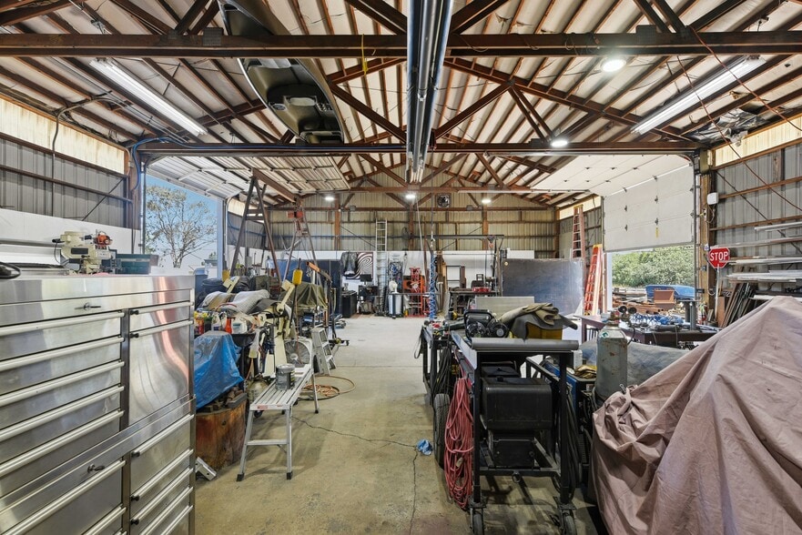 More Photos Of 55374 Rosa Rd, Bandon Manufacturing For Sale