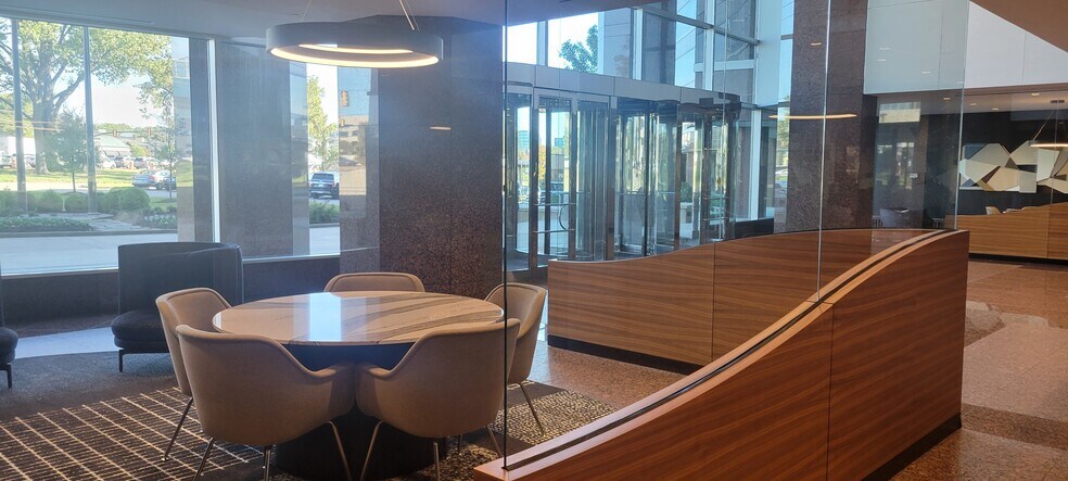More Photos Of 6075 Poplar Ave, Memphis Coworking Space