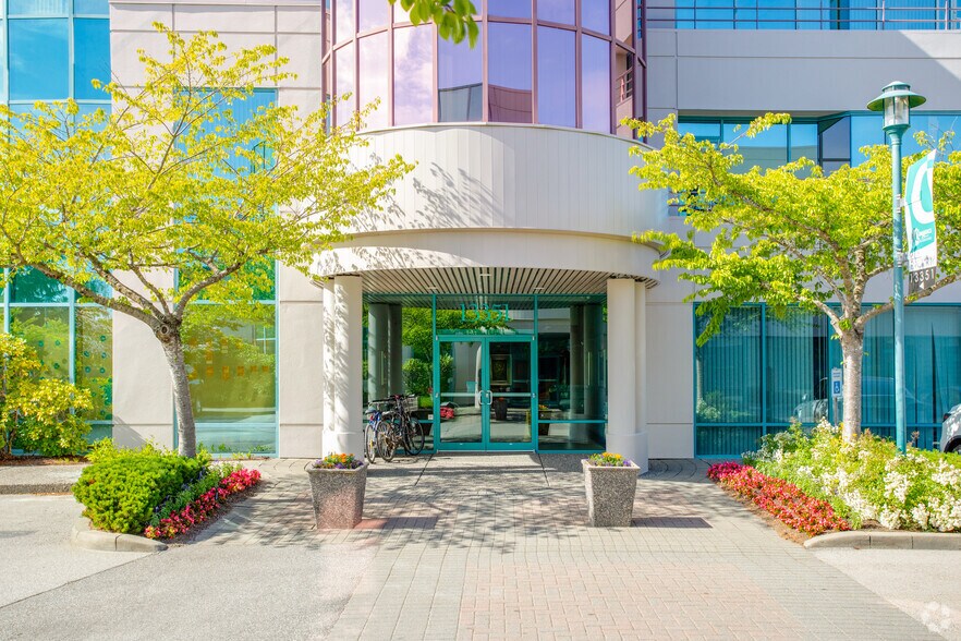 More Photos Of 13351 Commerce Pky, Richmond Office For Lease