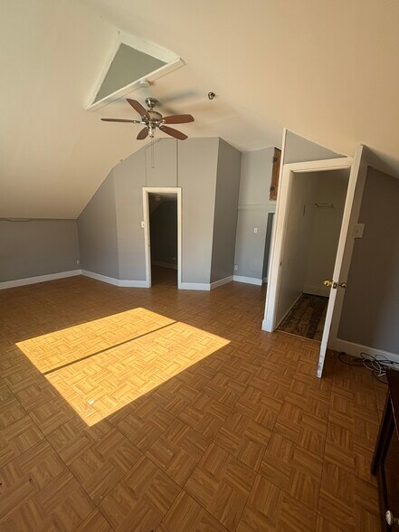 More Photos Of 1 Spring St, Hope Valley Restaurant For Sale