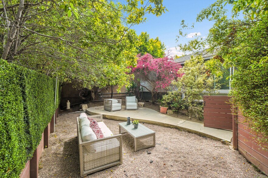 More Photos Of 828 Hill St, Santa Monica Apartments For Sale