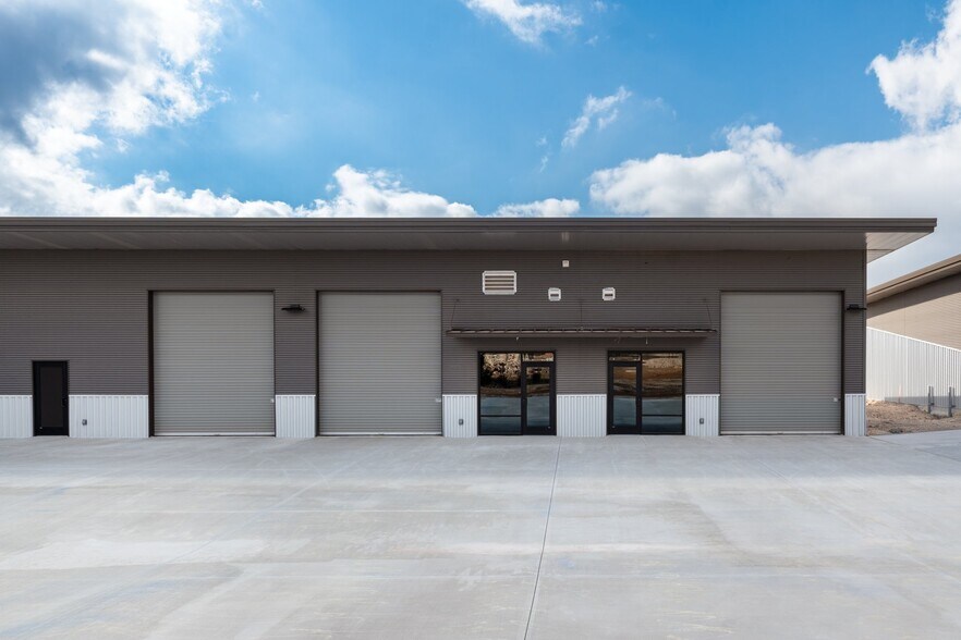 More Photos Of 1900 S Cranes Mill Rd, New Braunfels Unknown For Lease