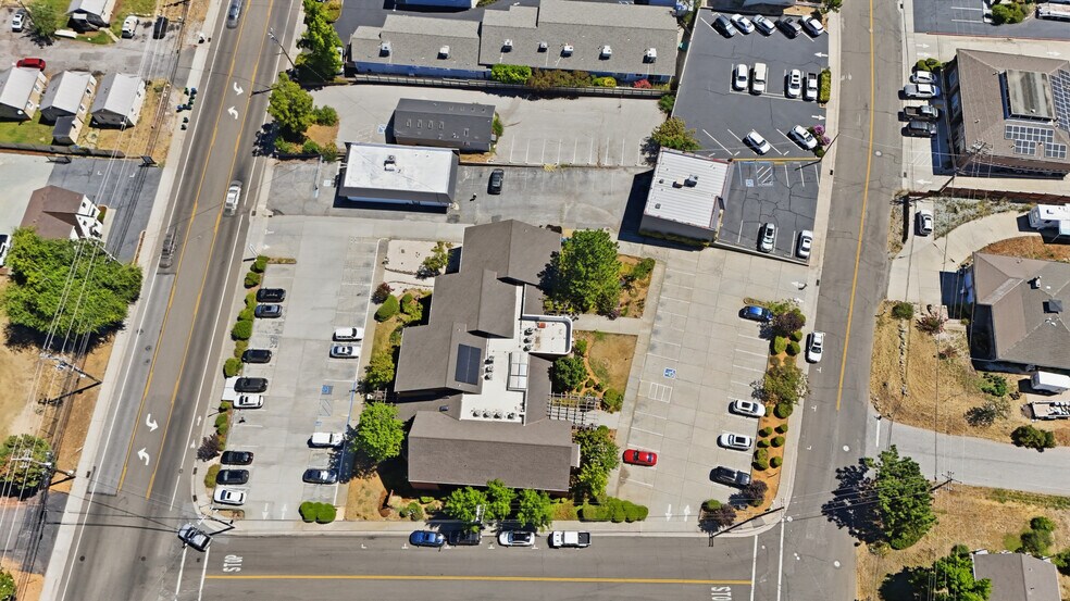 More Photos Of 1061 E Main St, Grass Valley Medical For Sale