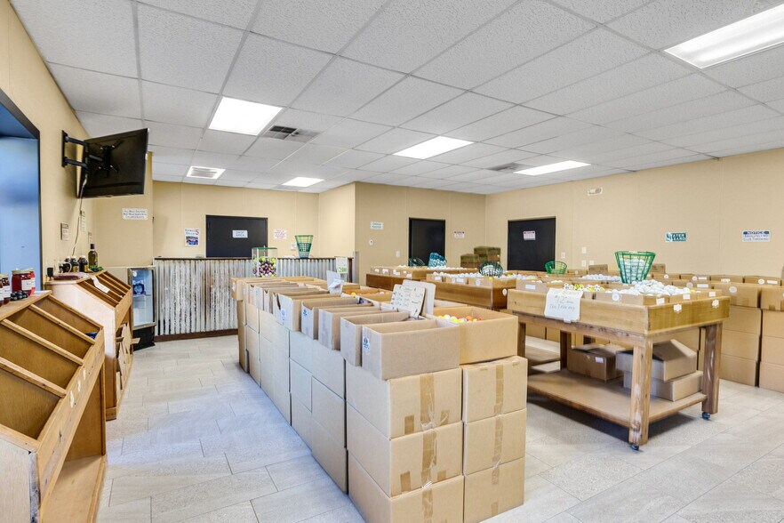 More Photos Of 2134 U.S. Highway 411, Maryville Warehouse For Sale