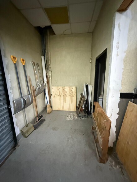 More Photos Of 4541-4545 39th St, Long Island City Warehouse For Lease