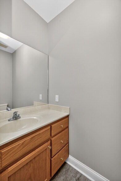 More Photos Of 446 Roy Arnold Blvd, Danville Industrial For Sale