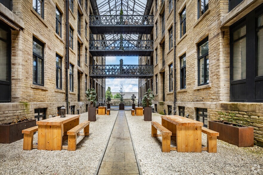 More Photos Of Cape St, Bradford Coworking Space