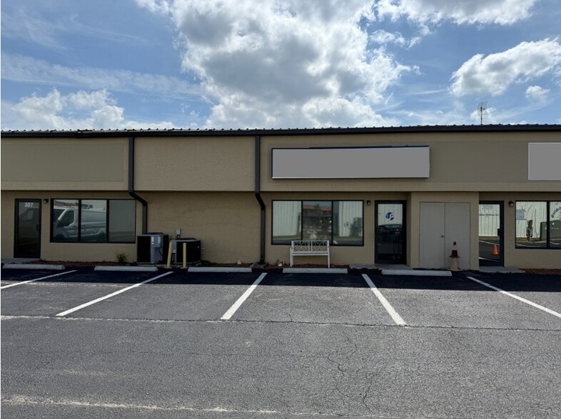 More Photos Of 40351 US Highway 19 N, Tarpon Springs Warehouse For Lease