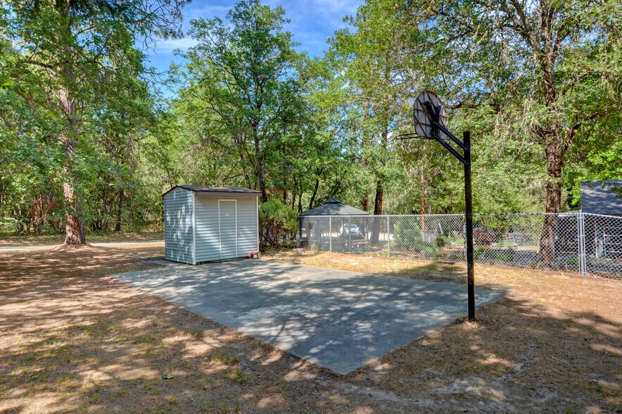 More Photos Of 625 Barbara Drive, Grants Pass Assisted Living For Sale