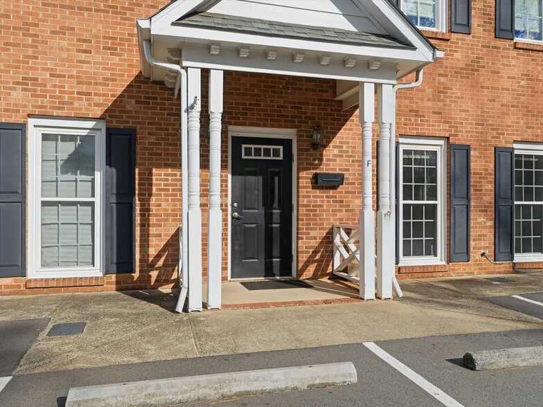 More Photos Of 825 Majestic Ct, Gastonia Medical For Lease