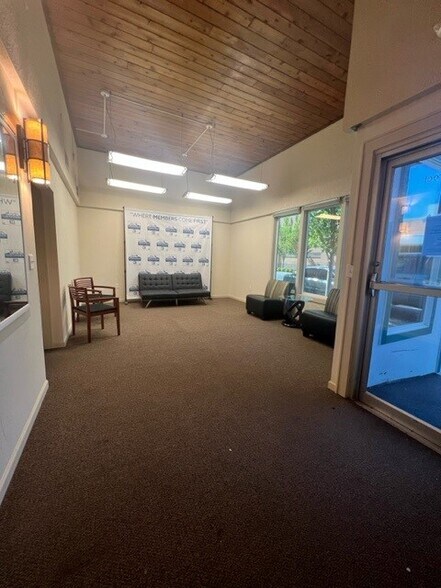 More Photos Of 325 A St, Springfield Storefront Retail Office For Sale