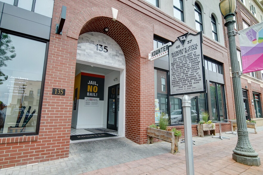 More Photos Of 135 E Main St, Rock Hill Office For Sale