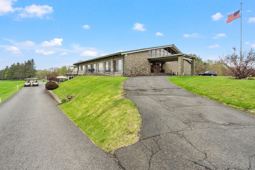 More Photos Of 2839 Rt-203, Valatie Sports And Entertainment For Sale