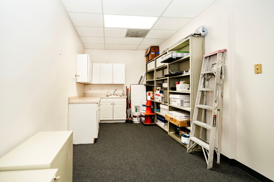More Photos Of 5367 N Nob Hill Rd, Sunrise Office For Lease