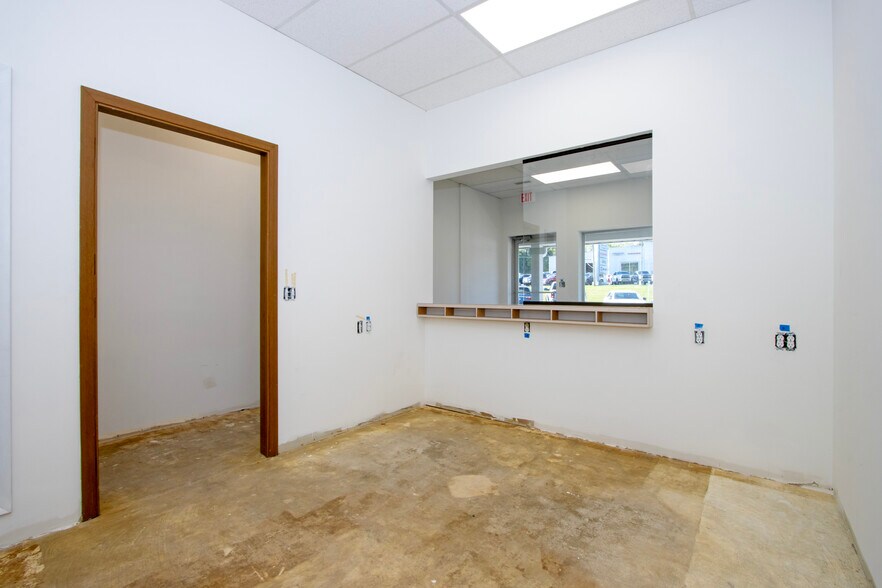 More Photos Of 2627-2661 Cleveland Rd, Wooster Freestanding For Lease