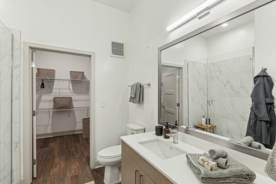 More Photos Of 6601 Melville St, Hyattsville Apartments For Lease