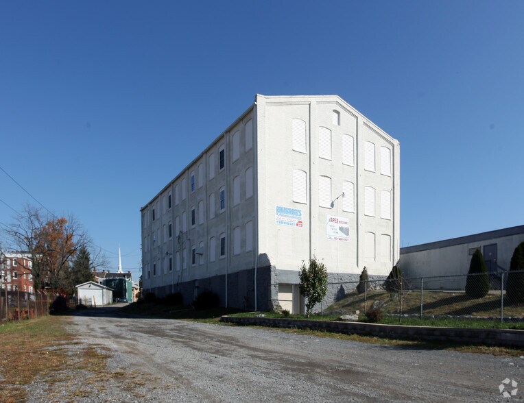 More Photos Of 133 S Burhans Blvd, Hagerstown Warehouse For Sale